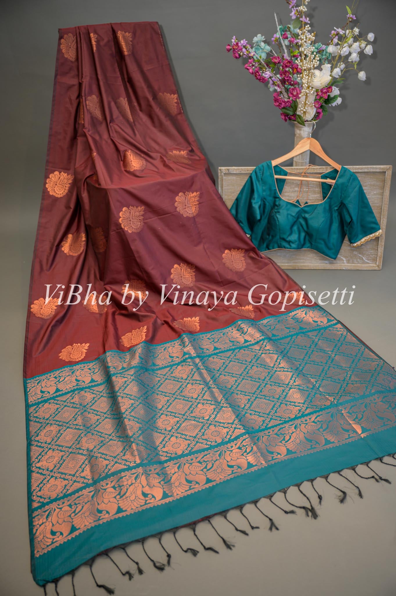 Buy Sarees Online| Best Collection at Celebrating Fabric