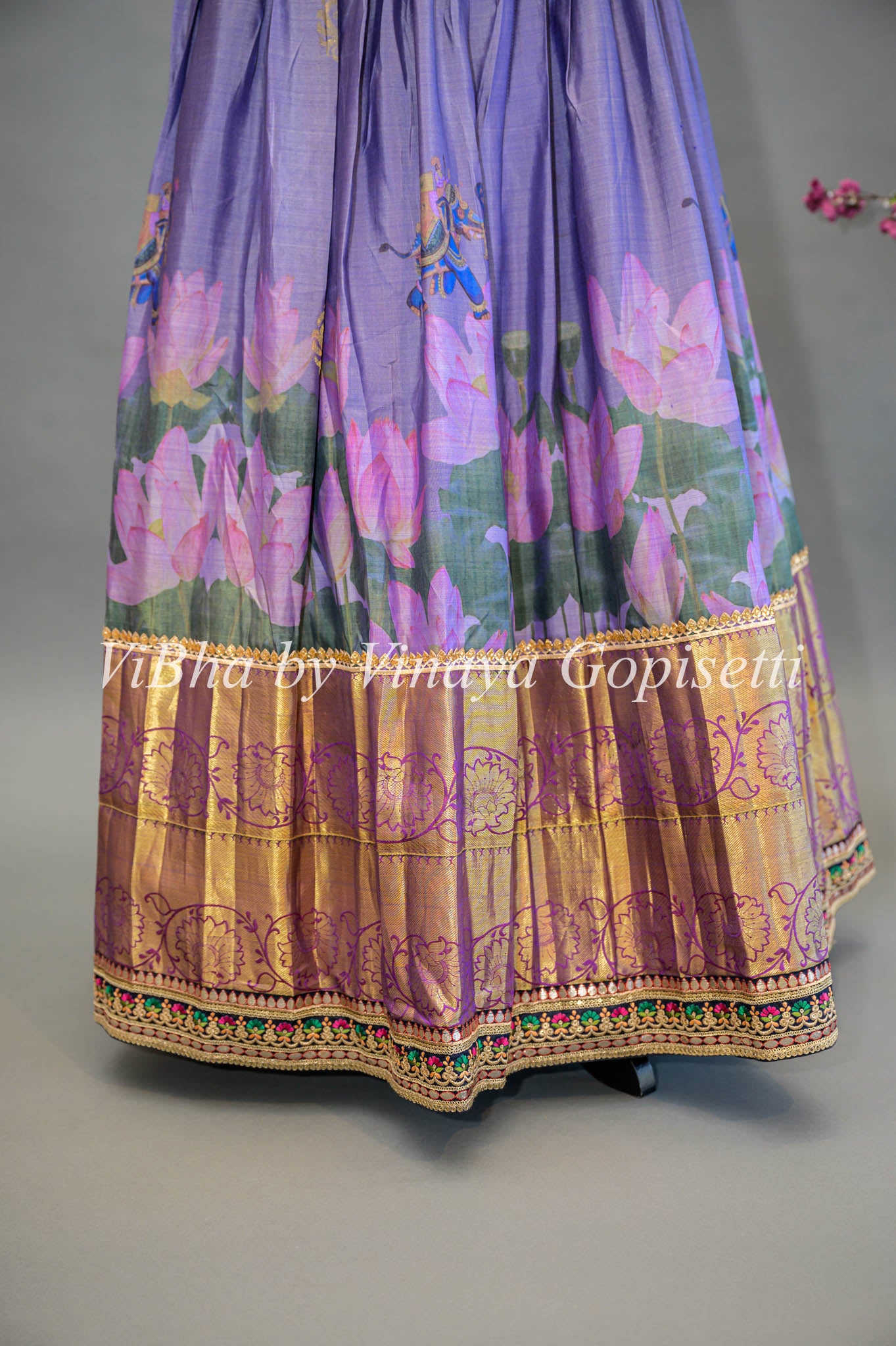 Handwoven Kanchi pure silk brocade unstitched lehenga material in flor