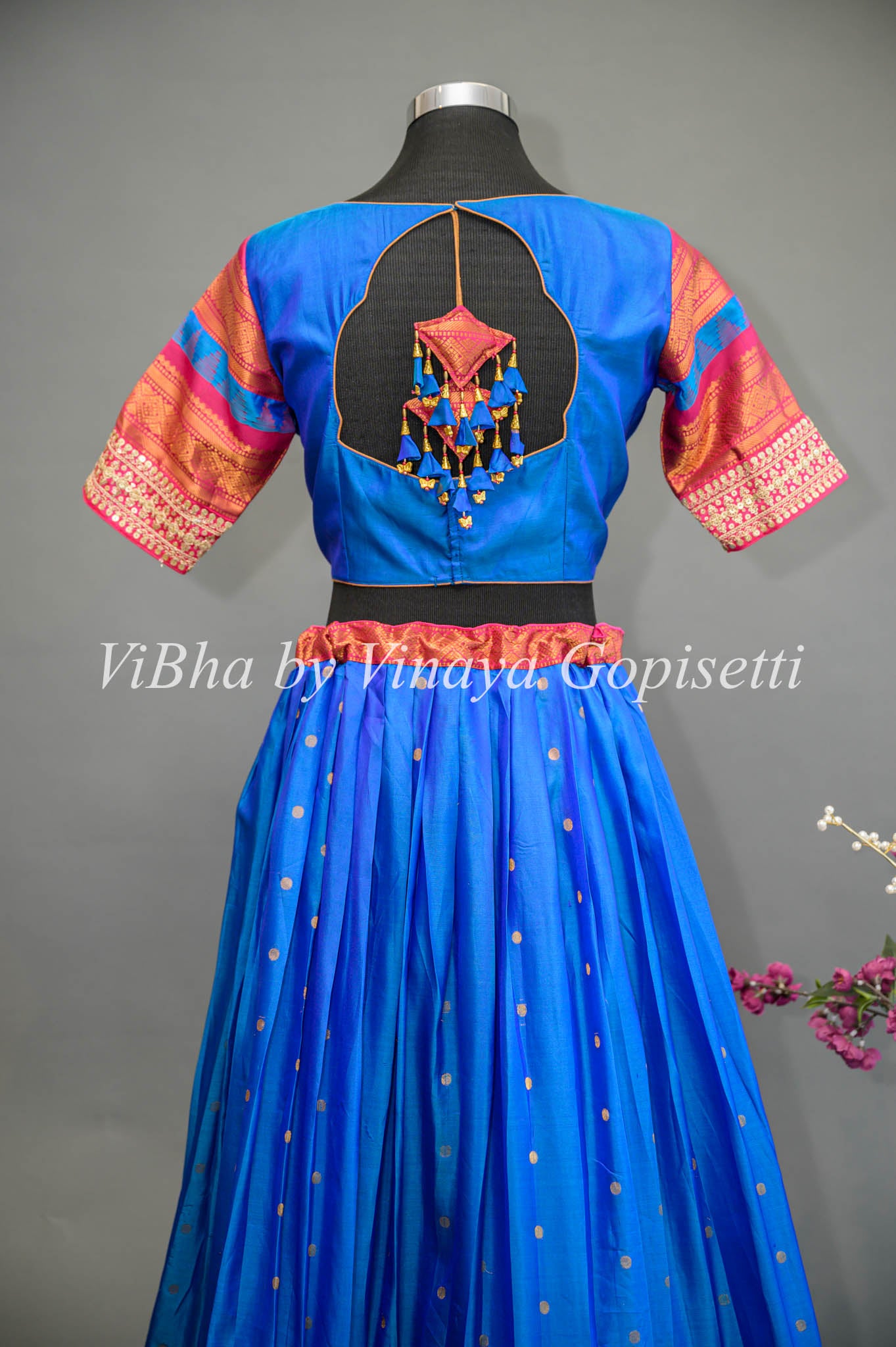Royal Blue Printed Lehenga Set Design by Chhavvi Aggarwal at Pernia's Pop  Up Shop 2024
