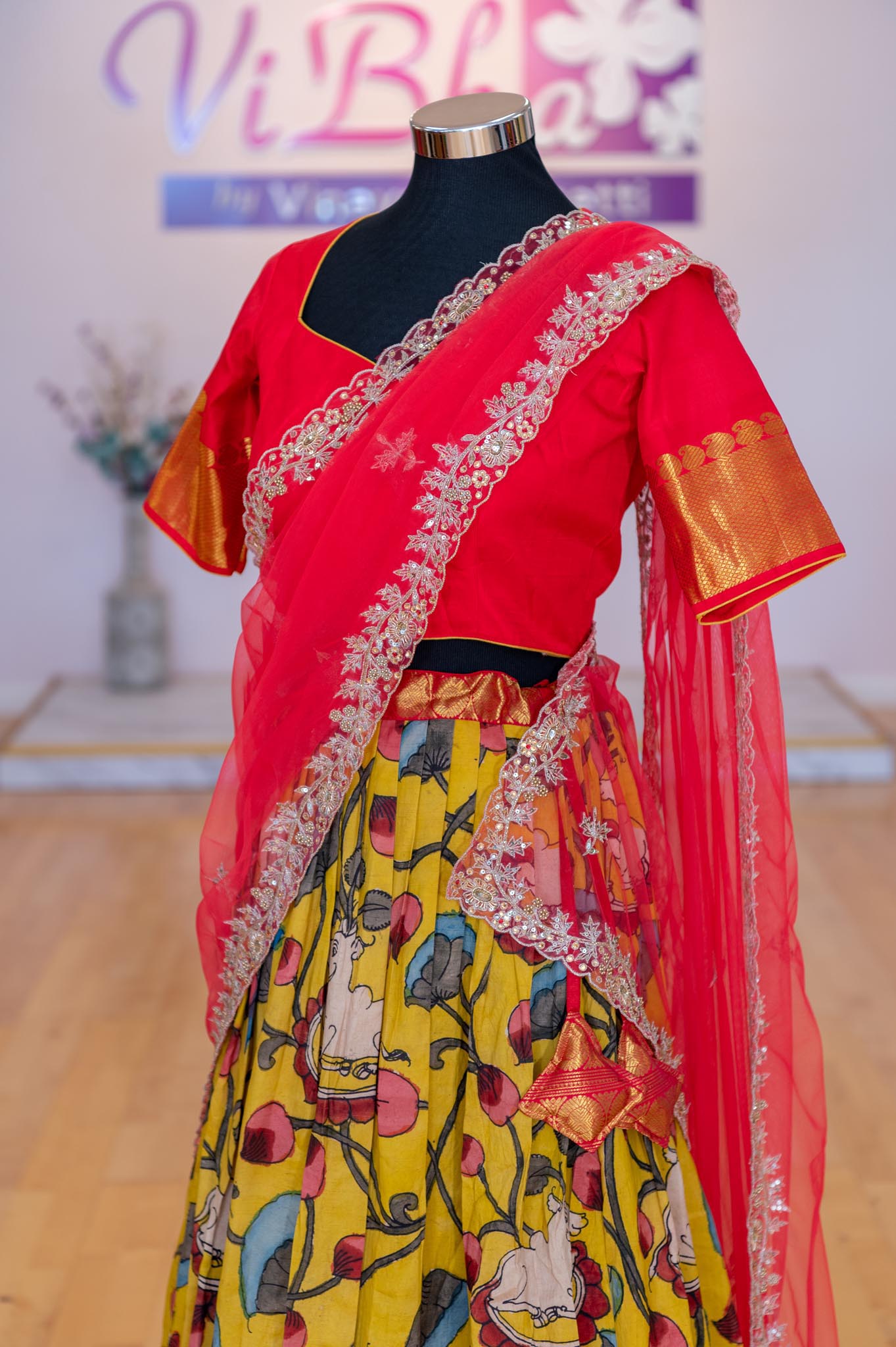 Yellow & Dark Pink Coloured Pure Kanjivaram Silk with Zari Body and Bo –  Royskart