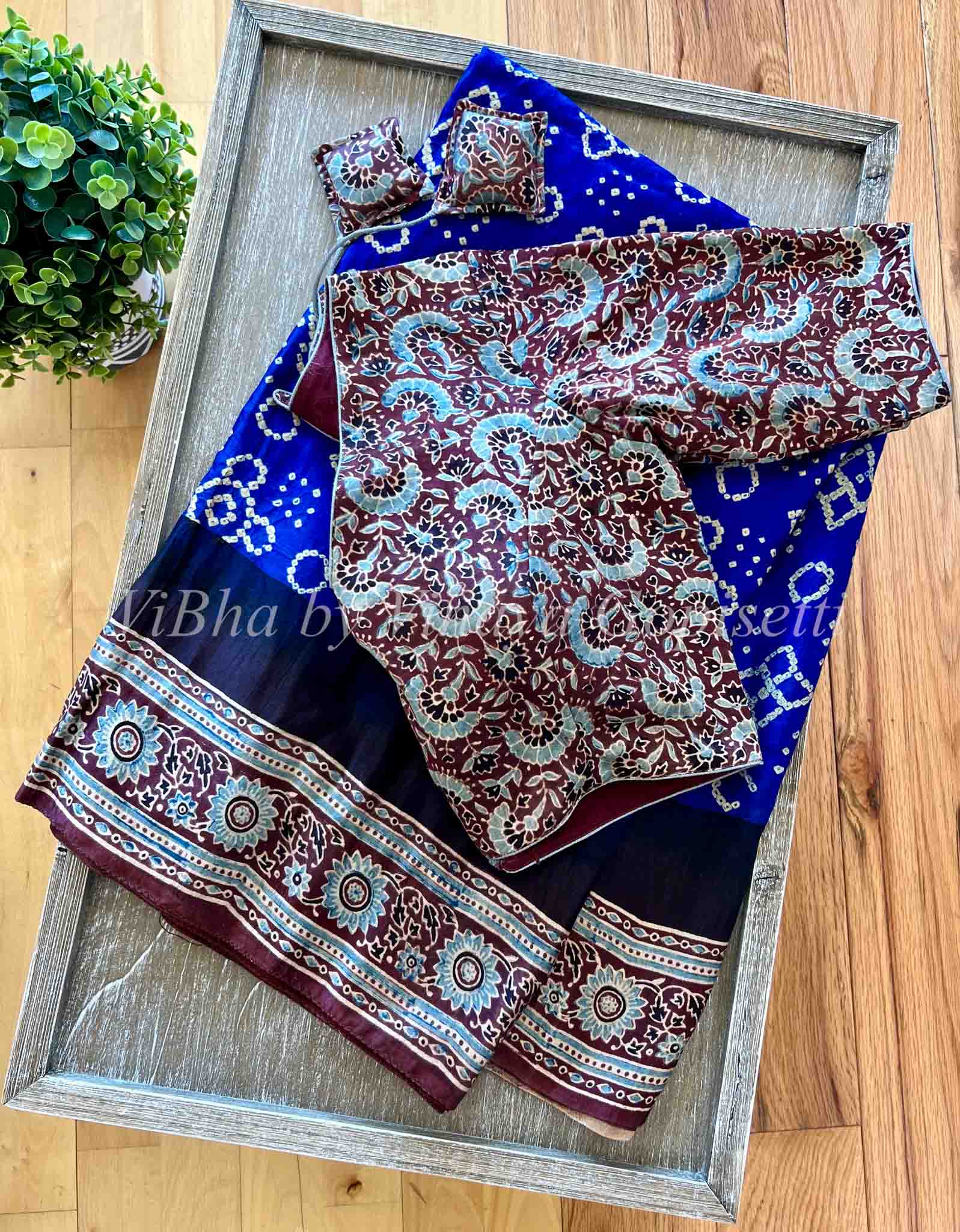 Indian Ethnic Co Bandhani Cotton Saree- Mulmul, Ajrakh, Bandhej – THE  INDIAN ETHNIC CO.