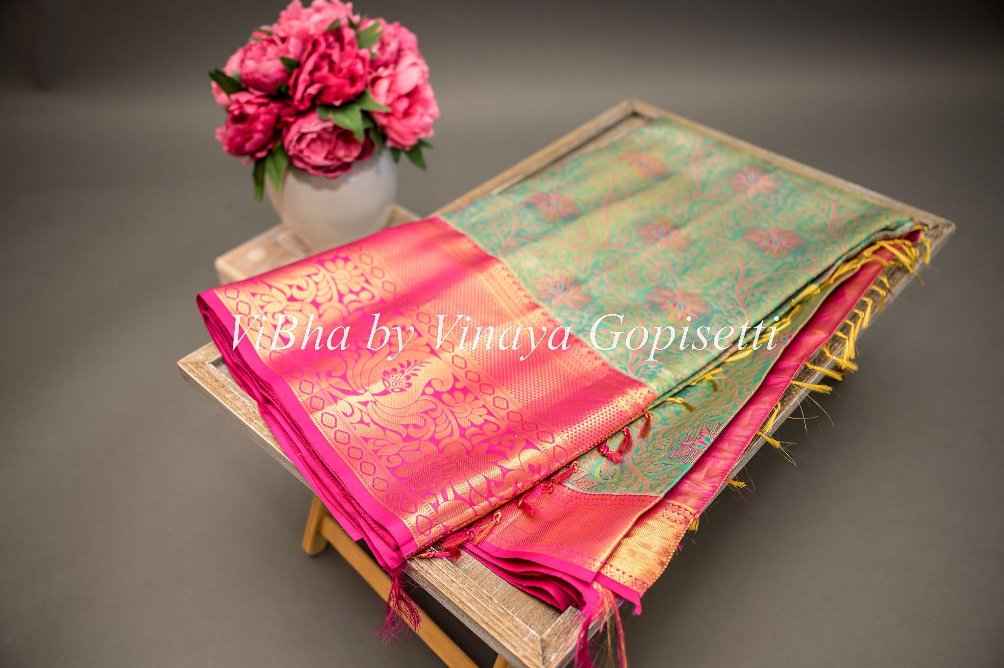 Pastel Salmon & Green Elegance Kanchipuram Handloom Soft Silk Saree SS –  Capell Haute Couture