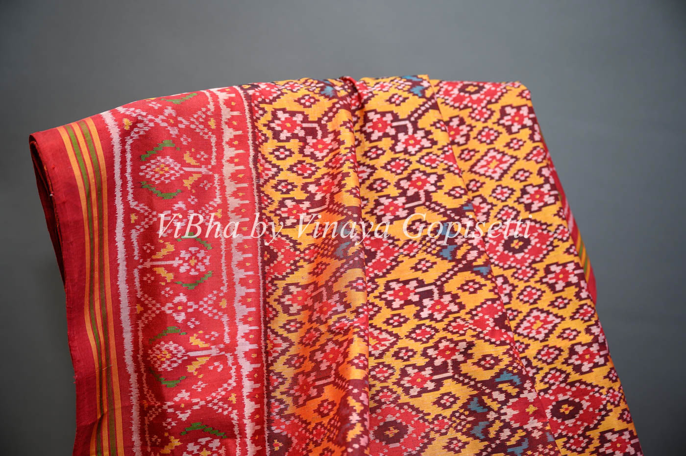 Handloom Blue Pure Mulberry Silk Single Ikat Patola Saree With Red Bor –  WeaverStory